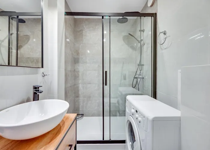 Piastowska 90a -b By Homeprime *